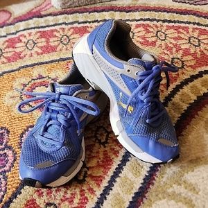 Women's Puma athletic shoes